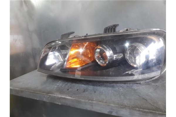 Recambio de faro delantero izquierdo para fiat i punto (176) berlina 1.2 85 16v elx referencia OEM IAM 46814549  
