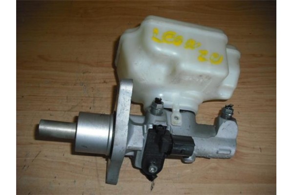Recambio de bomba freno para seat leon (1p1) 1.2 reference referencia OEM IAM W2430 1025 