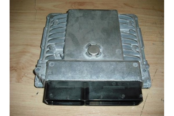 Recambio de centralita para seat leon (1p1) 1.2 reference referencia OEM IAM 03F906070CE 5WP44617 