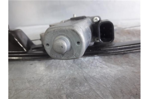 Recambio de mecanismo elevalunas delantero izquierdo para fiat i punto (176) berlina 1.2 85 16v elx referencia OEM IAM 51764550 