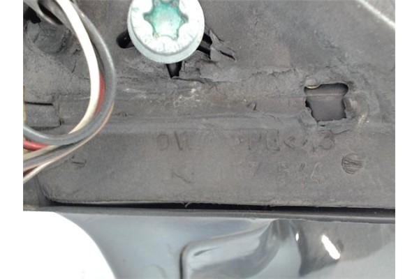 Recambio de retrovisor electrico derecho para audi a4 (8d) (berlina) referencia OEM IAM 8D0857544  