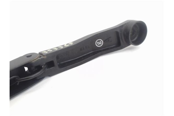 Recambio de brazo limpiaparabrisas delantero derecho para honda jazz (gd1/5) 1.4 referencia OEM IAM 76610SAAE01  