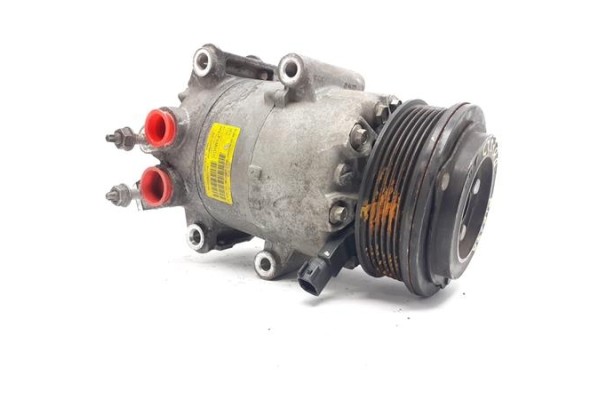 Recambio de compresor aire acond. para ford fiesta (ccn)(2012) 1.5 ambiente [1,5 ltr. - 55 kw tdci cat] referencia OEM IAM AV111