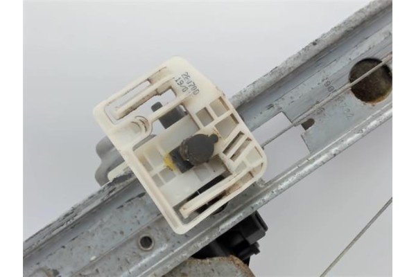 Recambio de mecanismo elevalunas trasero izquierdo para renault megane ii berlina 5p referencia OEM IAM   