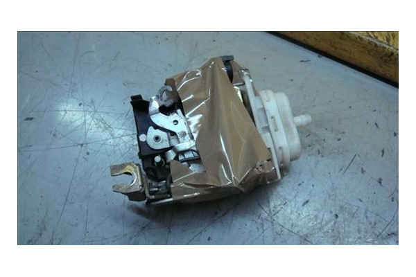 Recambio de cierre electromagnetico delantero derecho para audi a4 berlina (b5) 1.9 tdi referencia OEM IAM 8D1837016F  