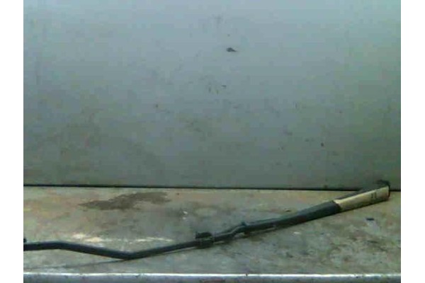 Recambio de brazo limpiaparabrisas delantero para kia pregio furgón (tb) 2.7 d referencia OEM IAM   
