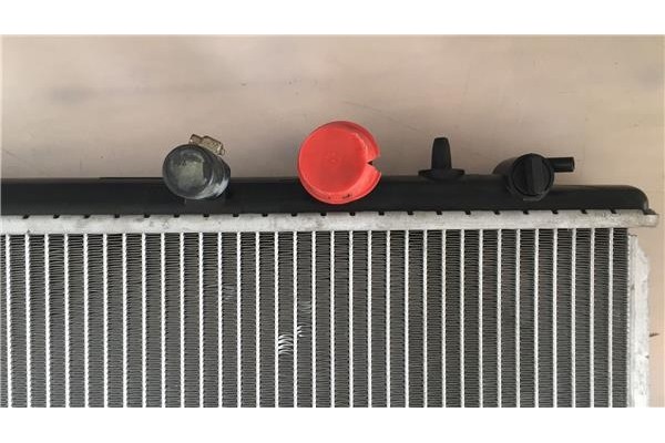 Recambio de radiador para peugeot 206 1.4 i referencia OEM IAM 1330H5  