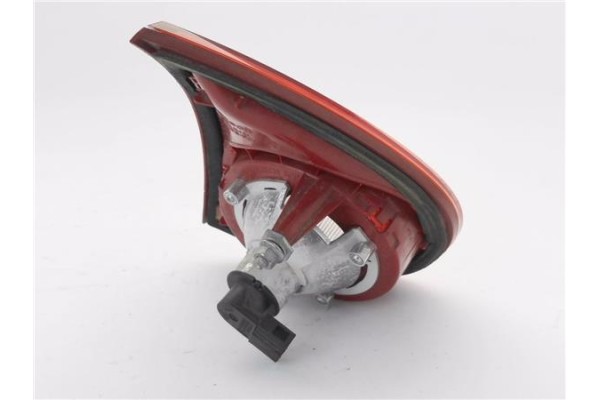 Recambio de piloto porton trasero derecho para volkswagen golf v (1k1) 1.9 tdi referencia OEM IAM 1K6945094J 1K6945108C 