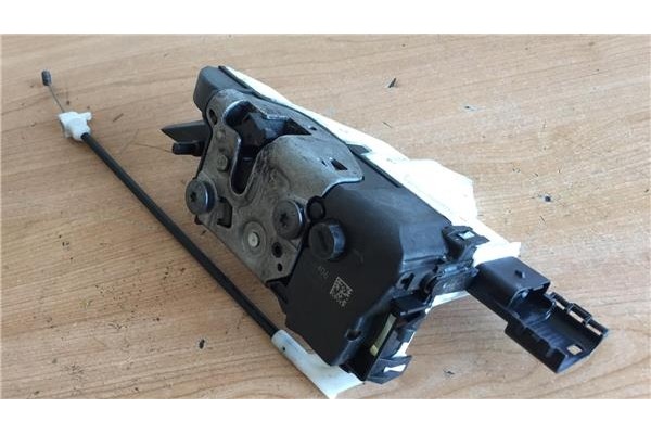 Recambio de cierre electromagnetico delantero izquierdo para citroen berlingo combi 1.6 collection referencia OEM IAM 1363A0641J