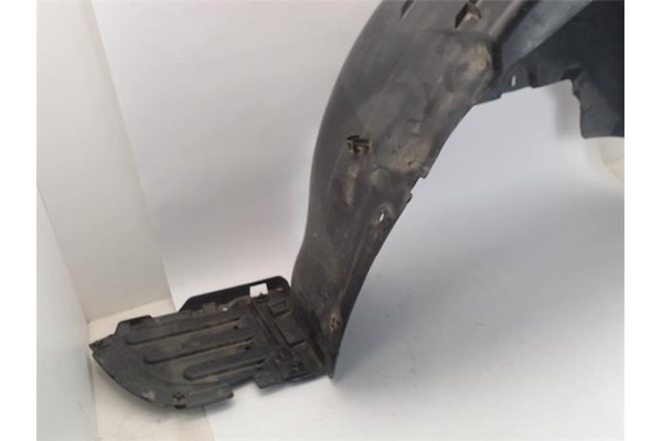 Recambio de pase rueda trasero derecho para citroen jumpy furgón 2.0 club m referencia OEM IAM 9810967880  