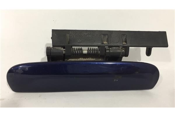 Recambio de maneta exterior delantero izquierda para citroen xsara familiar 2.0 hdi 90 referencia OEM IAM 96334565 96334569 