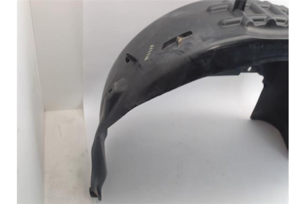 Recambio de pase rueda trasero izquierdo para citroen jumpy furgón 2.0 club m referencia OEM IAM 9810967980  