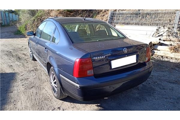 volkswagen passat berlina (3b2) del año 1997