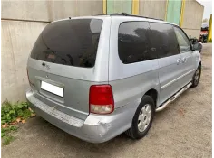 kia carnival del año 2002