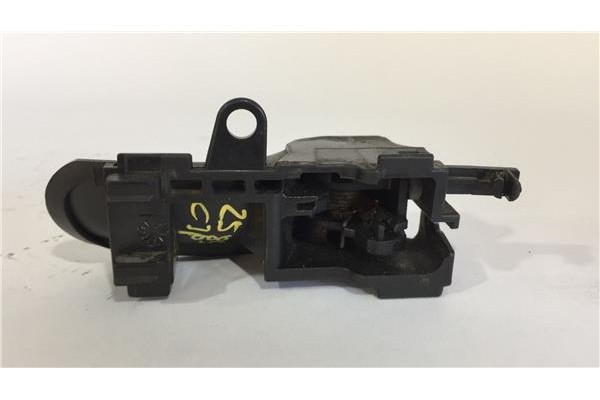 Recambio de manilla int. puerta delantero izquierda para toyota yaris (ncp1/nlp1/scp1) 1.4 d-4d referencia OEM IAM 692060D030B2 
