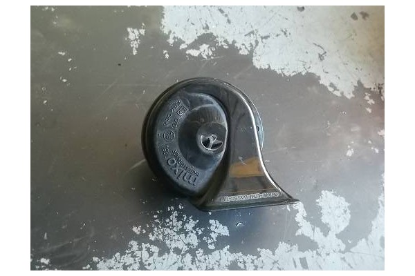 Recambio de bocina para mg mg zr 105 referencia OEM IAM  MIXO 