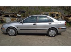 volvo s40 berlina del año 2000