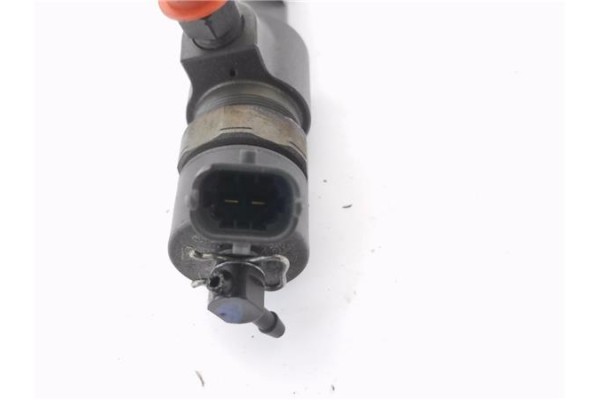 Recambio de inyector para saab 9-3 berlina 1.9 tid referencia OEM IAM 445110165  