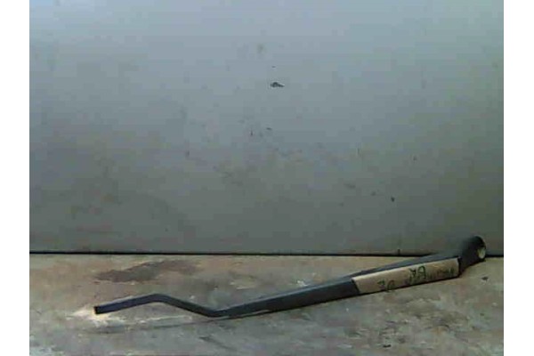 Recambio de brazo limpiaparabrisas delantero para nissan primera berlina (p12)(2001) 2.2 di referencia OEM IAM   