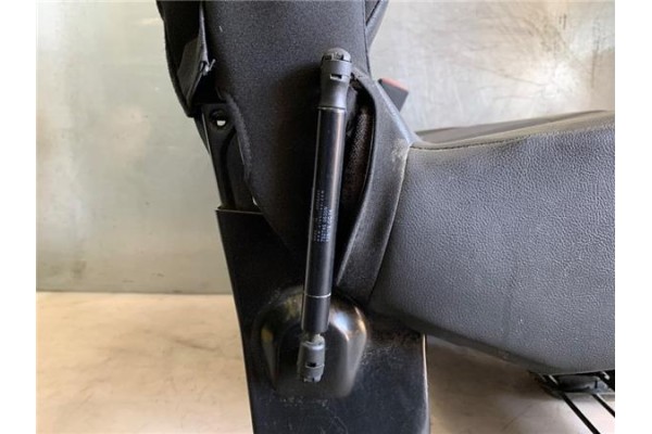 Recambio de asiento delantero derecho para citroen jumpy furgón 2.0 club m referencia OEM IAM 1616755480 1616755780 
