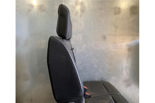 Recambio de asiento delantero derecho para citroen jumpy furgón 2.0 club m referencia OEM IAM 1616755480 1616755780 
