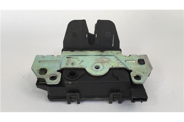 Recambio de cierre electromagnetico porton para opel astra h berlina 1.7 cdti referencia OEM IAM 495058724 131172851036 