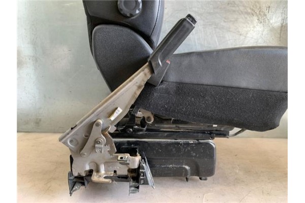 Recambio de asiento delantero izquierdo para citroen jumpy furgón 2.0 club m referencia OEM IAM 1616755380 1616755680 