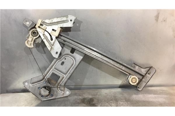 Recambio de elevalunas manual trasero derecho para citroen xsara berlina 1.9 td px referencia OEM IAM 922447  