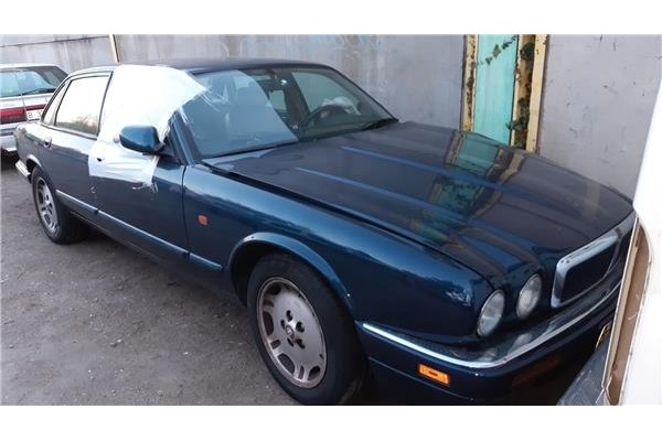 jaguar xj (x300) del año 