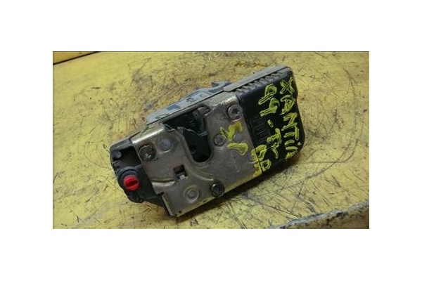 Recambio de cierre electromagnetico trasero derecho para citroen xantia berlina 1.9 turbo d referencia OEM IAM 913859  