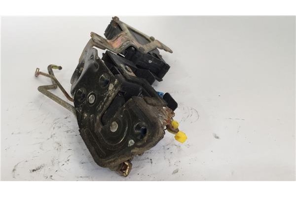 Recambio de cierre electromagnetico delantero derecho para hyundai accent sedán (lc) 1.3 referencia OEM IAM 8132025030  