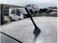 Recambio de antena electrica para honda civic berlina 3 (ep) 1.6i sport referencia OEM IAM 39151S6AE02 39152S6AE01 