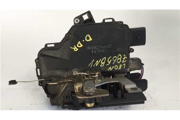 Recambio de cierre electromagnetico delantero derecho para seat leon (1m1) 1.9 tdi referencia OEM IAM 3B1837016C 11692 3B1837016