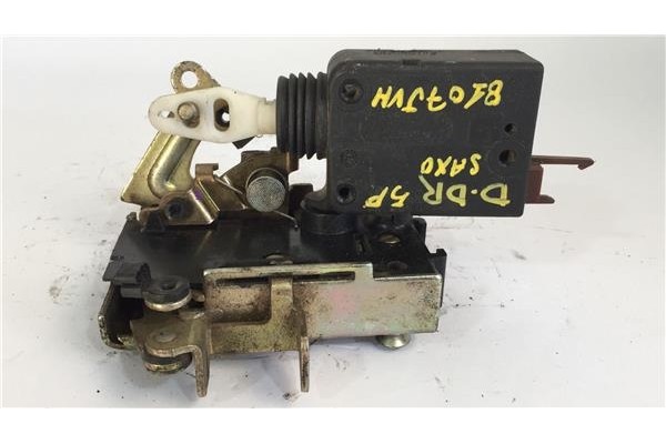 Recambio de cierre electromagnetico delantero derecho para citroen saxo 1.1 sx referencia OEM IAM 913688  