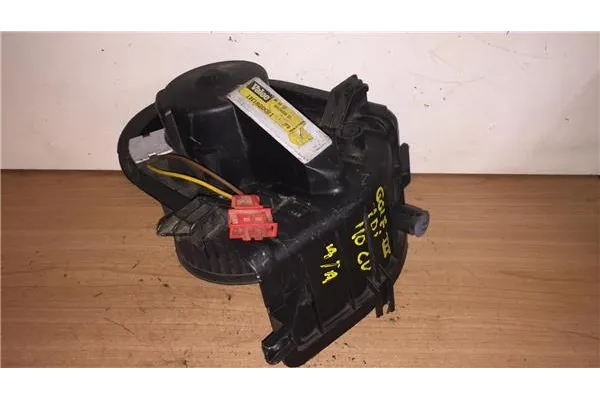 Recambio de motor calefaccion para volkswagen golf iii (1h1) 1.9 tdi referencia OEM IAM 1H1820021 H17651625U 