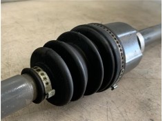 Recambio de palier delantero derecho para renault megane ii classic berlina 2.0 expression referencia OEM IAM 8200790519  