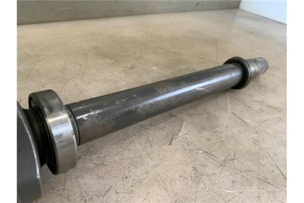 Recambio de palier delantero derecho para renault megane ii classic berlina 2.0 expression referencia OEM IAM 8200790519  