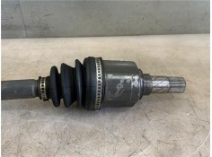 Recambio de palier delantero izquierdo para renault megane ii classic berlina 2.0 expression referencia OEM IAM 8200285909  