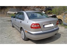 volvo s40 berlina del año 2000
