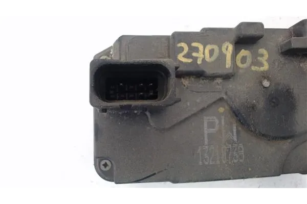 Recambio de cierre electromagnetico trasero derecho para opel zafira b 1.9 cosmo referencia OEM IAM 13210739 PW 