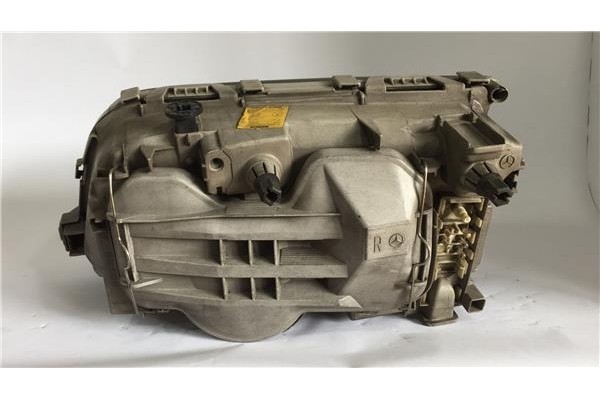 Recambio de faro delantero dcho para mercedes-benz clase c (bm 202) berlina 2.8 280 (202.028) referencia OEM IAM 2028201861 0301