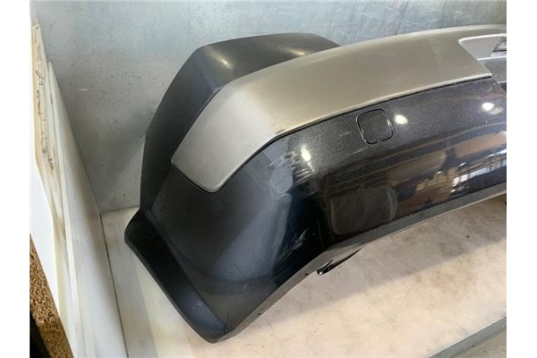 Recambio de paragolpes trasero para renault megane ii classic berlina 2.0 expression referencia OEM IAM 7701476955  