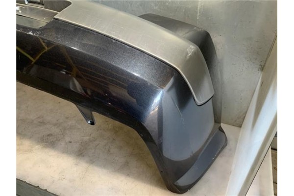 Recambio de paragolpes trasero para renault megane ii classic berlina 2.0 expression referencia OEM IAM 7701476955  