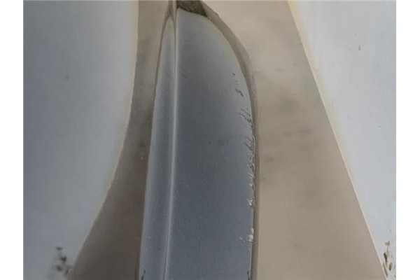 Recambio de paragolpes trasero para renault megane ii classic berlina 2.0 expression referencia OEM IAM 7701476955  