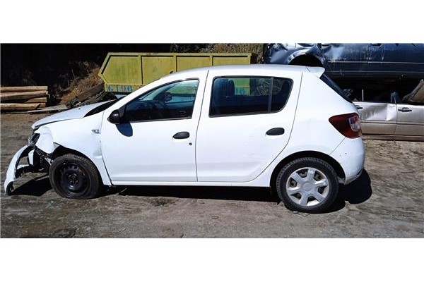 dacia sandero i del año 2013
