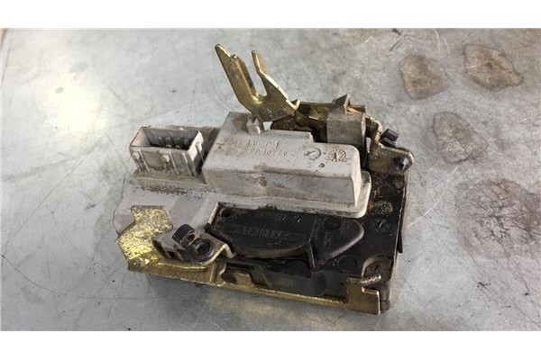 Recambio de cierre electromagnetico delantero derecho para citroen xsara berlina 2.0 hdi 90 referencia OEM IAM 9136J2  