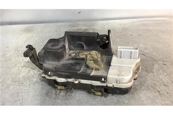 Recambio de cierre electromagnetico trasero izquierdo para citroen xsara berlina 2.0 hdi 90 referencia OEM IAM 913769  