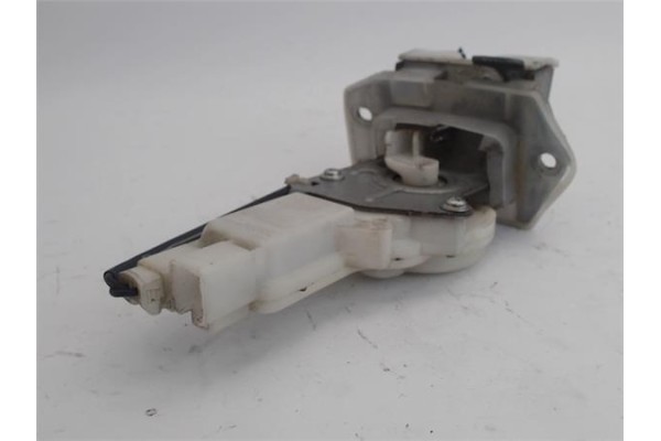 Recambio de cierre electromagnetico porton para suzuki sx4 (gy) 1.9 ddis referencia OEM IAM 8251063J00  