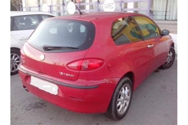 alfa romeo 147 (190) del año 2001