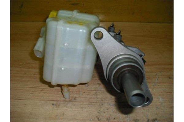 Recambio de bomba freno para seat ibiza berlina (6j5) 1.4 tsi referencia OEM IAM 5569   Recambio de bomba freno para seat ibiza berlina (6j5) 1.4 tsi referencia OEM IAM 5569